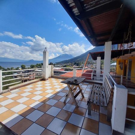 Hotel Peneleu San Pedro La Laguna Esterno foto