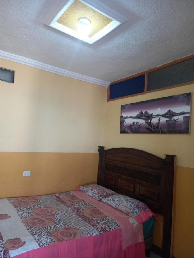 Hotel Peneleu San Pedro La Laguna Esterno foto