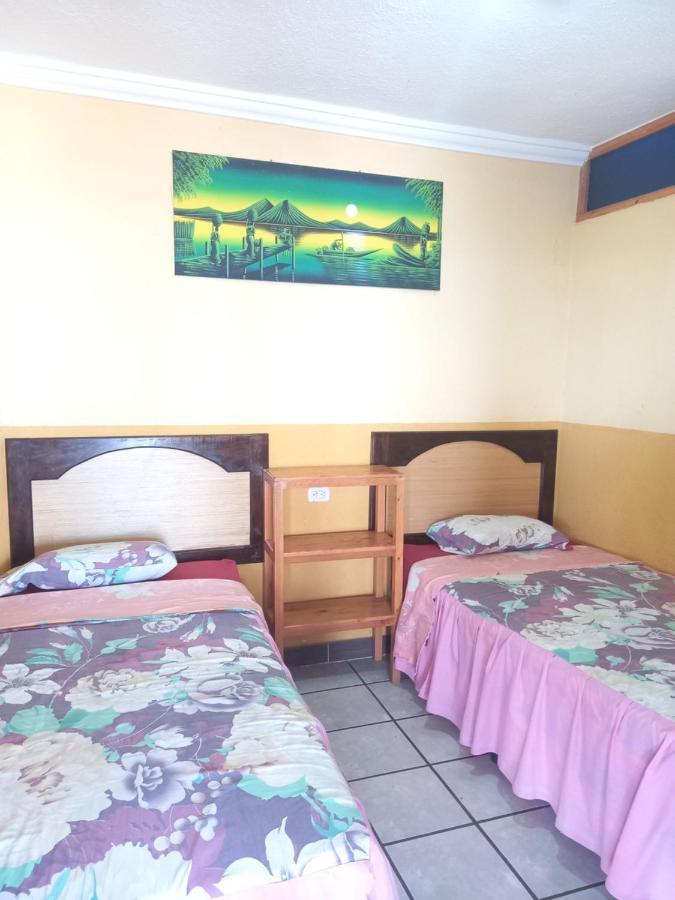 Hotel Peneleu San Pedro La Laguna Esterno foto